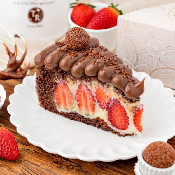 Fatia Especial de Leite Ninho com Morango
