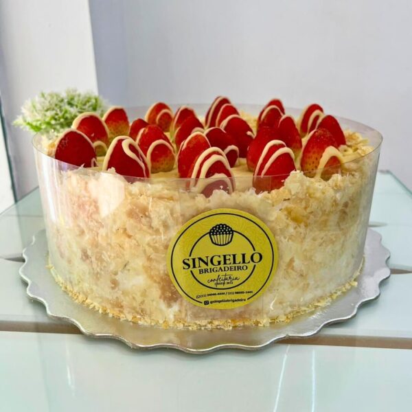 Bolo Mil Sonhos de Morango