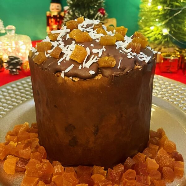 Panetone com Gotas de Chocolate e Coco com Damasco